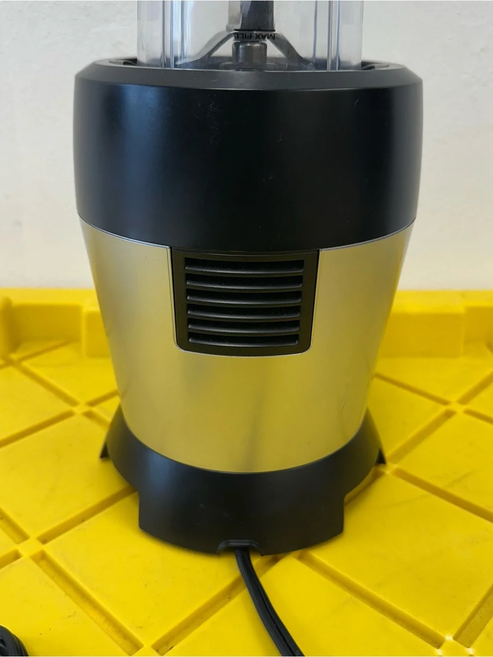 Nutri Ninja Pro Blender Auto iQ Model BL480D 1000 Watt Works W/ 3 Cup + Lid